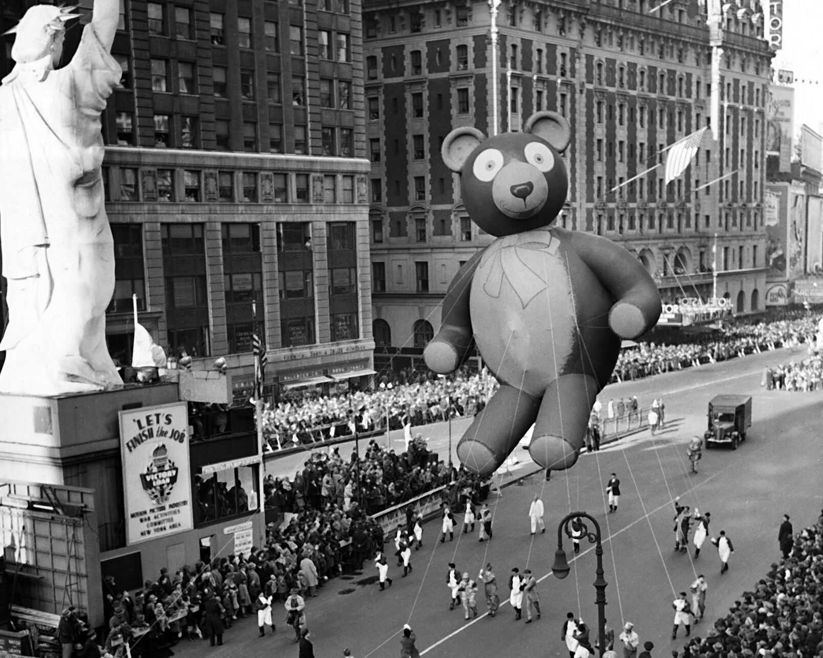 1945 Macy's Thanksgiving Parade